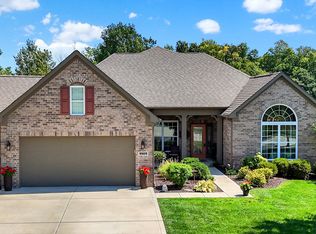 9909 Timberwood Ln, McCordsville, IN 46055