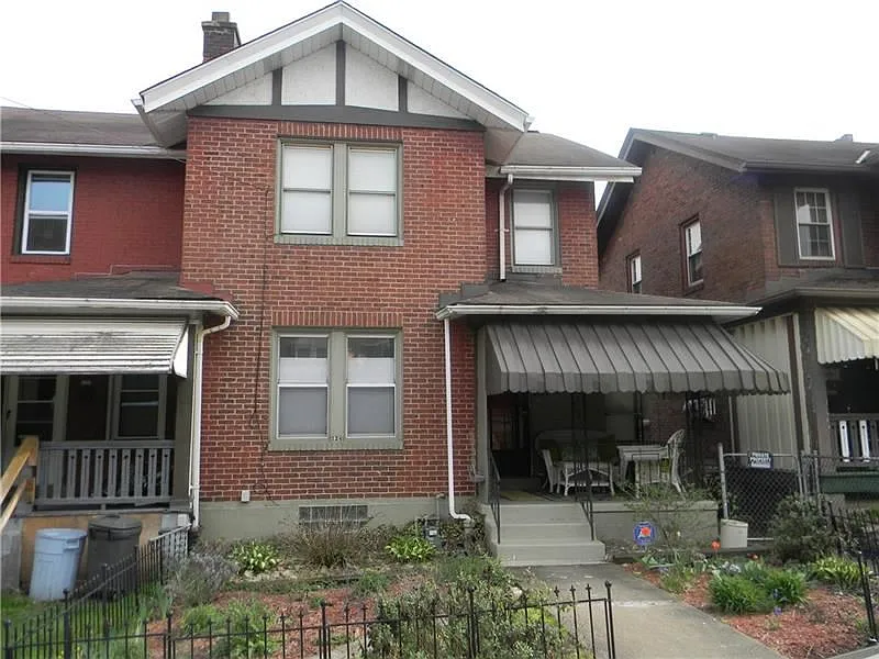 526 Maple St photo 1