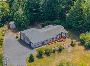 56670 Pleasant Hill Dr, Coquille, OR 97423