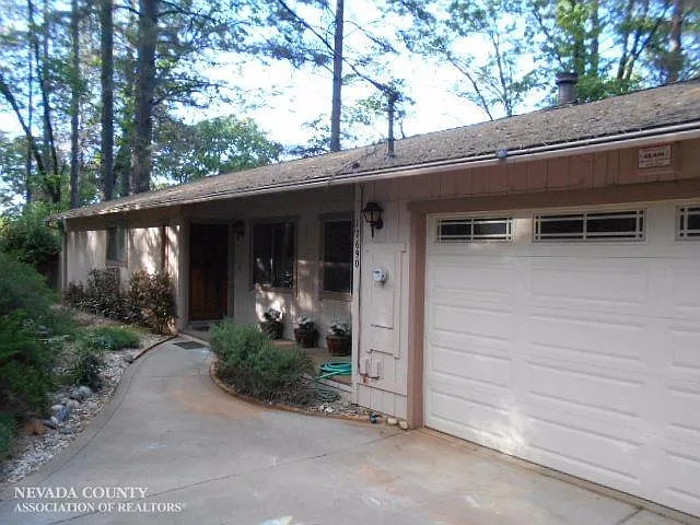 17690 Alexandra Way photo 1