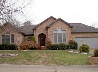 5588 Spring Corner Rd, Newburgh, IN 47630