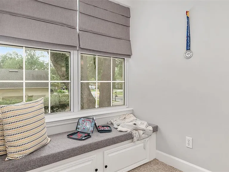 5512 NW 51st Ave — Photo 12