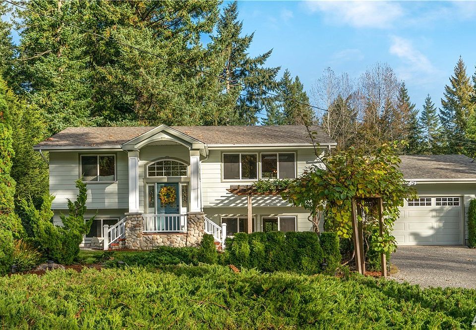 1st image of 7820 220th Ave NE