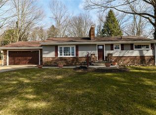 818 Locust Dr, Tallmadge, OH 44278
