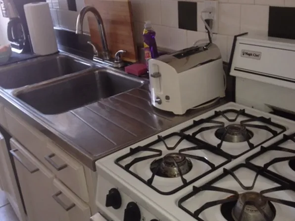 4266 Melrose Ave, Los Angeles, CA