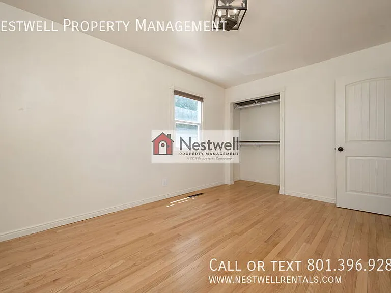 254 E Main St — Photo 16