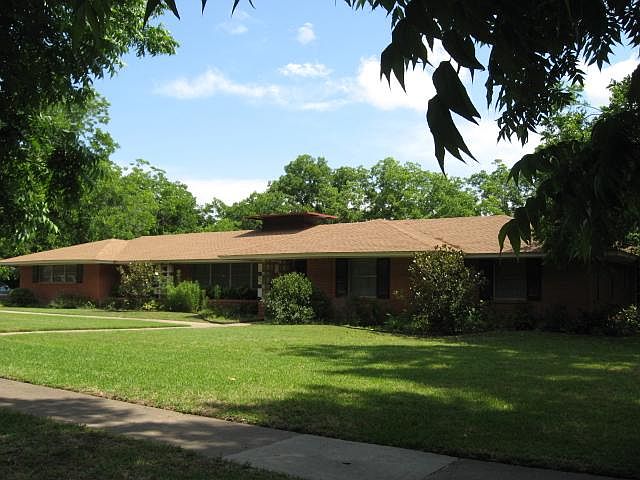 1st image of 316 Elm Dr