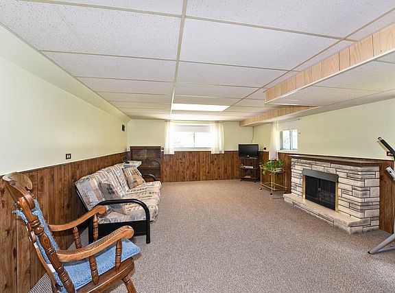 5th image of 10808 Robinhood St