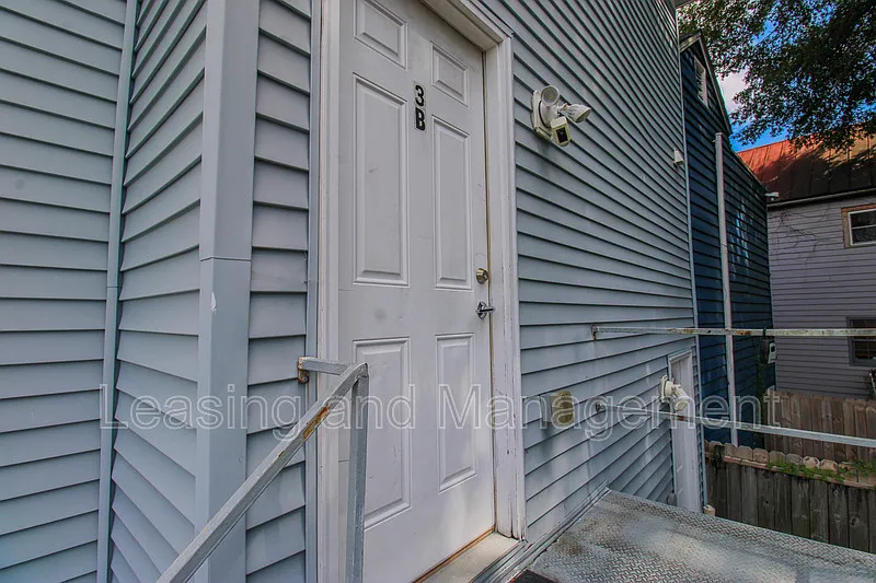 Building Photo - 3 Woolfe St #B