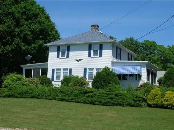 74 Old Black Point Rd, Niantic, CT 06357