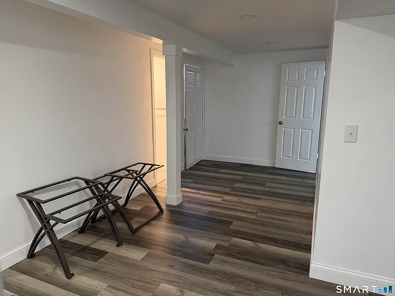 96 Neill Dr — Photo 8