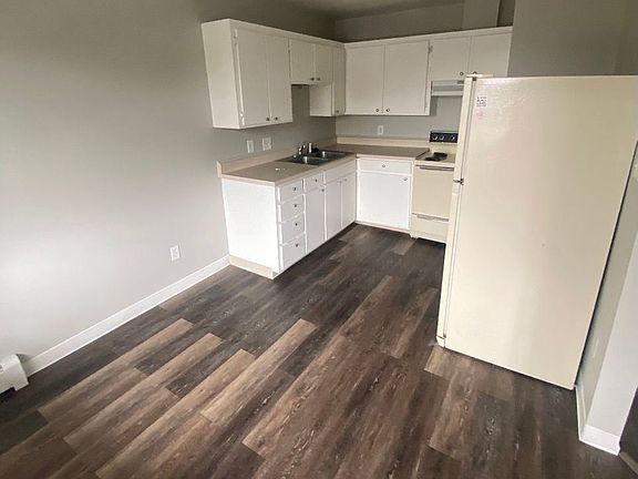 2nd image of 2924 N Arcadia St #33