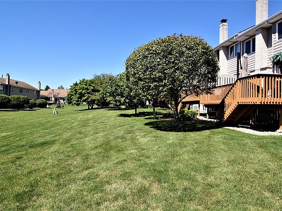 3rd image of 11911 Cormoy Ln