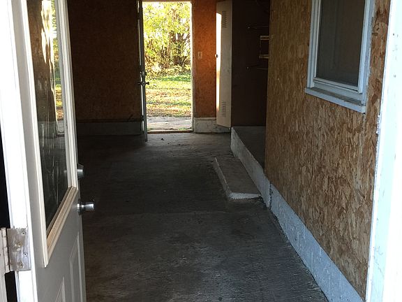 3rd image of 670 2nd Ave