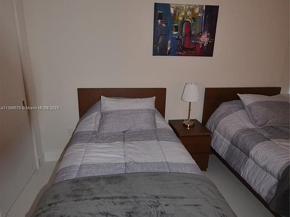 5th image of 16385 Biscayne Blvd Unit 2603
