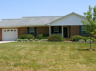 887 Gladstone Rd, Mocksville, NC 27028