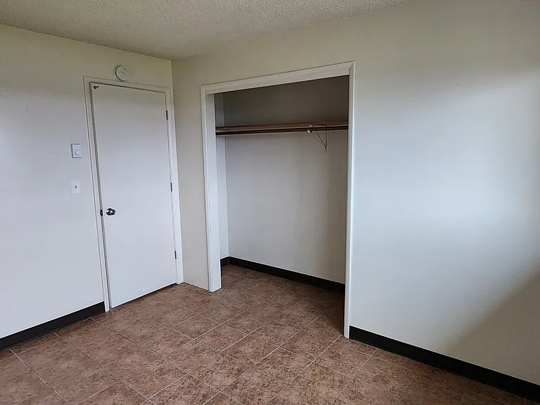 1242 SW Murray St — Photo 5