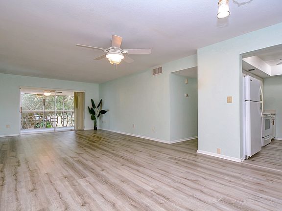 4th image of 1515 Bayshore Blvd APT 18