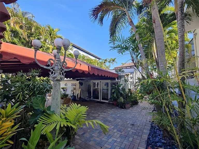 1823 S Bayshore Ln — Photo 28