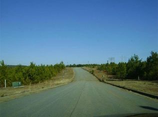 225 Valley Dr, Bremen, GA 30110