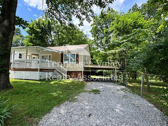 2nd image of 2911 Denson Ave #1