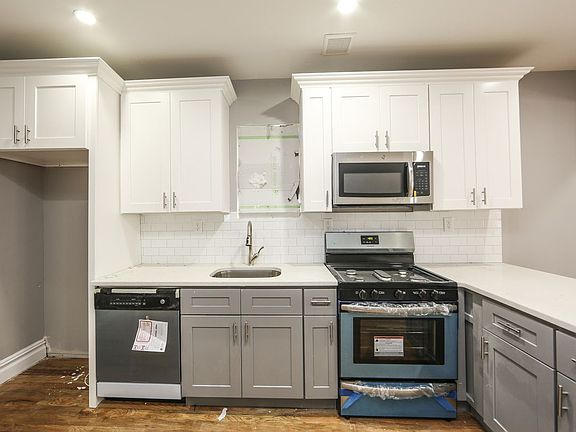 2nd image of 12015 193rd St