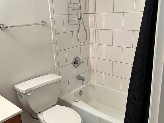 3rd image of 328 Johnston St APT 3