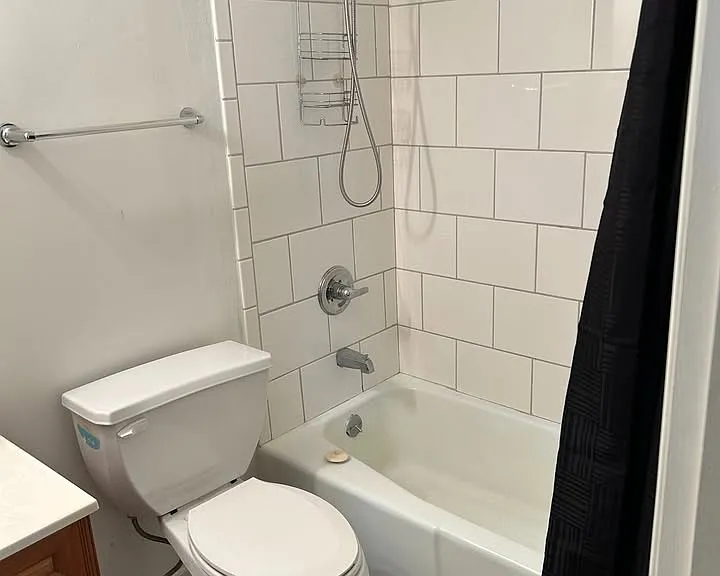 328 Johnston St #3 — Photo 3