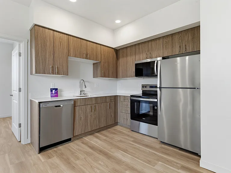 Evergreen Peak Apartments — Photo 54