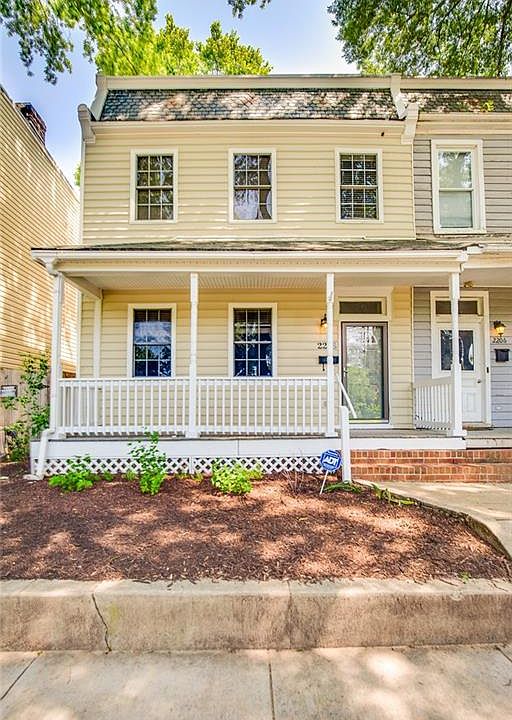 1st image of 2208 Parkwood Ave