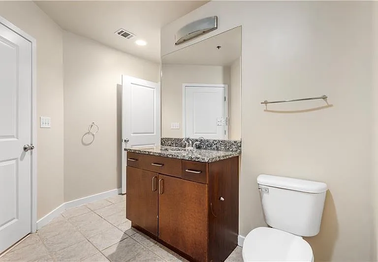 250 Pharr Rd #308 — Photo 14