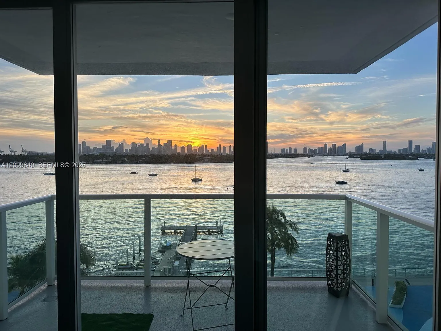 Mirador 1000 Condo — Photo 4