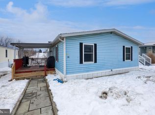 16 Terrie Ln, East Earl, PA 17519