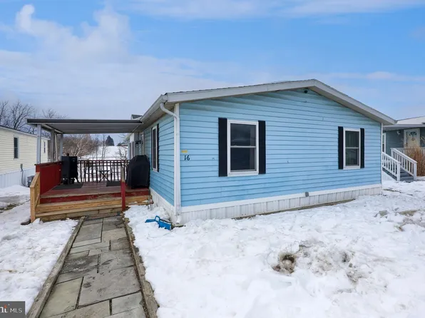 16 Terrie Ln, East Earl, PA 17519