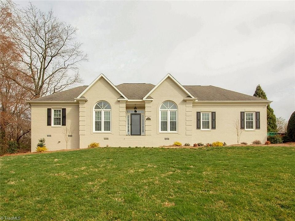 2nd image of 6966 Chapsworth Dr