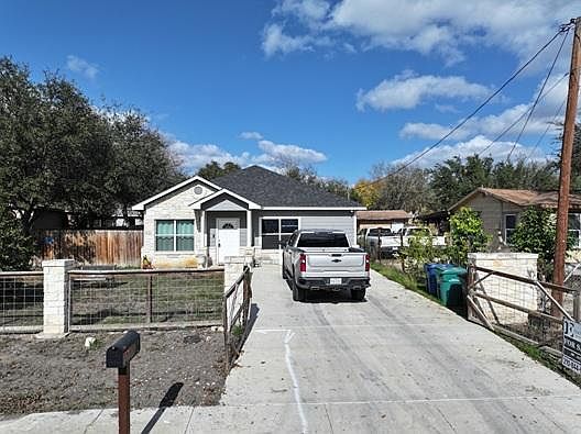 1st image of 1019 Clovis Pl