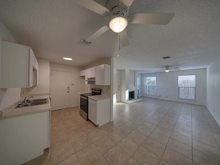 11146 El Sendero St — Photo 8
