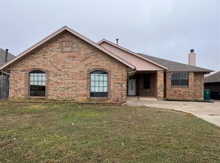 436 Cactus Rd, Yukon, OK 73099