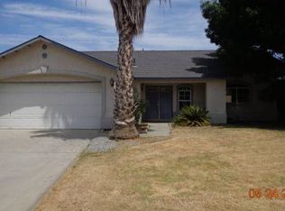 742 Valencia Ave, Lemoore, CA 93245