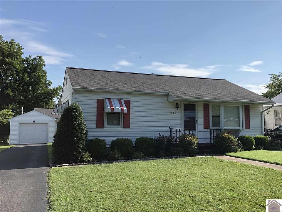 1st image of 228 Iroquois Dr
