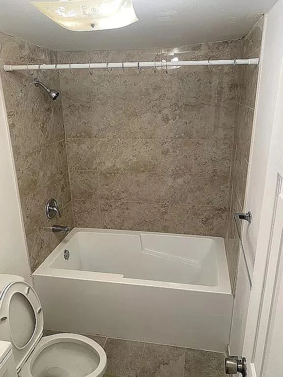 2 bed, 800 sqft, $1,400 — Photo 2