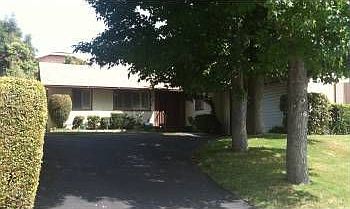 1st image of 936 Amherst Dr
