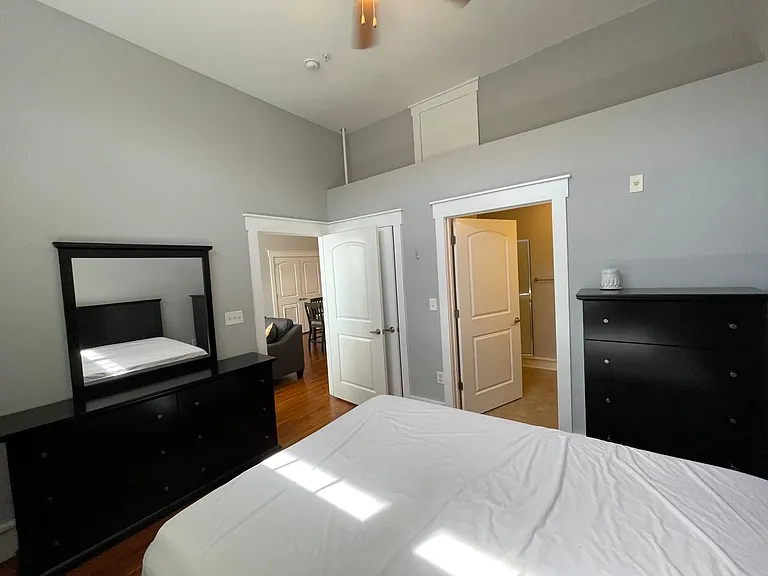 SH073-Farmers Market Condos — Photo 6
