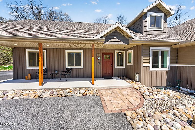 2nd image of 111 Pond Hill Lane