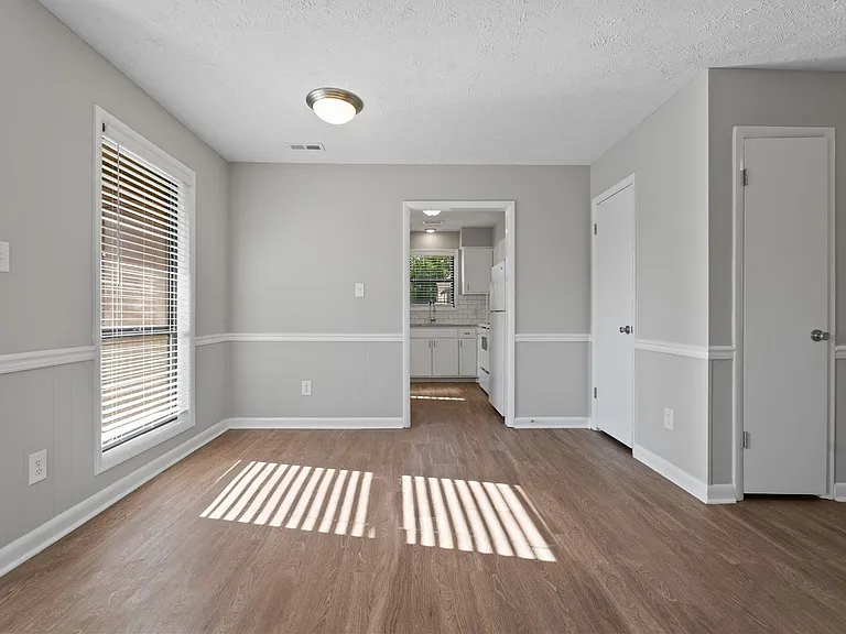 Cooper's Ranch Apartments — Photo 25