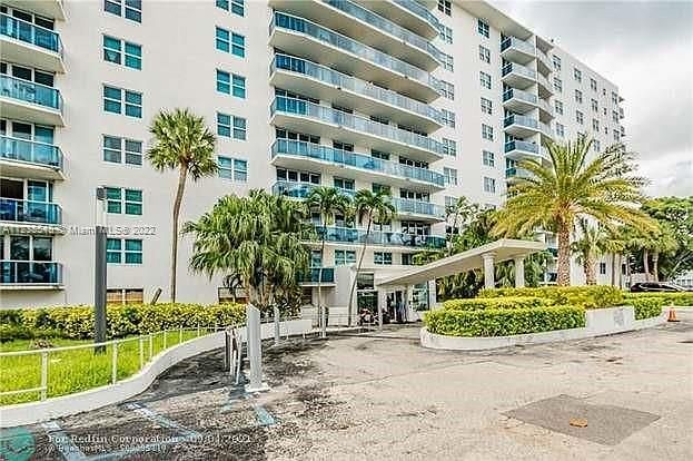 1st image of 7501 E Treasure Dr APT 3T