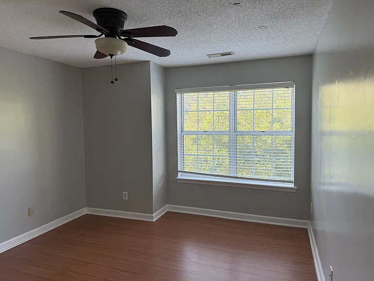 430 Delaware Ave #214 — Photo 6
