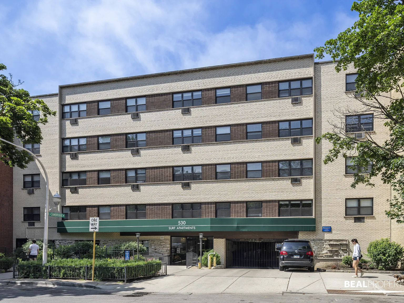 530 W Surf — Photo 1