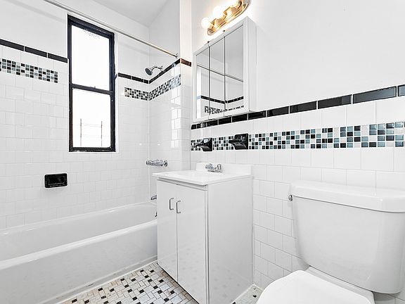 5th image of 555 W 170th St #47B