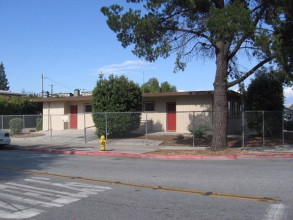 4th image of 2898 Joseph Ave